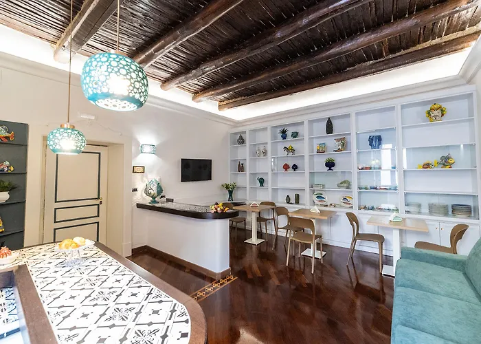 לינה וארוחת בוקר Boutique Epoca 4*